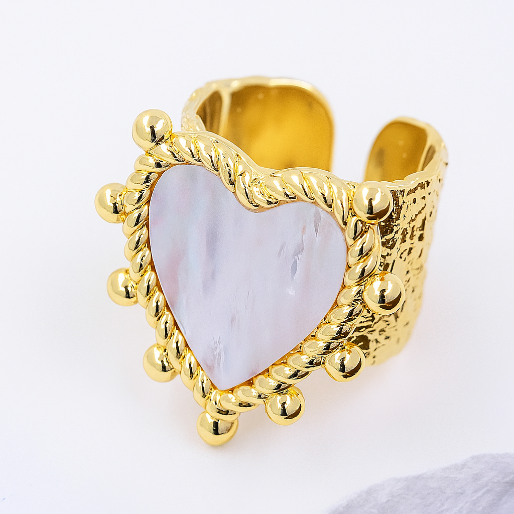 Baroque Heart Ring – Gold & Mother of Pearl