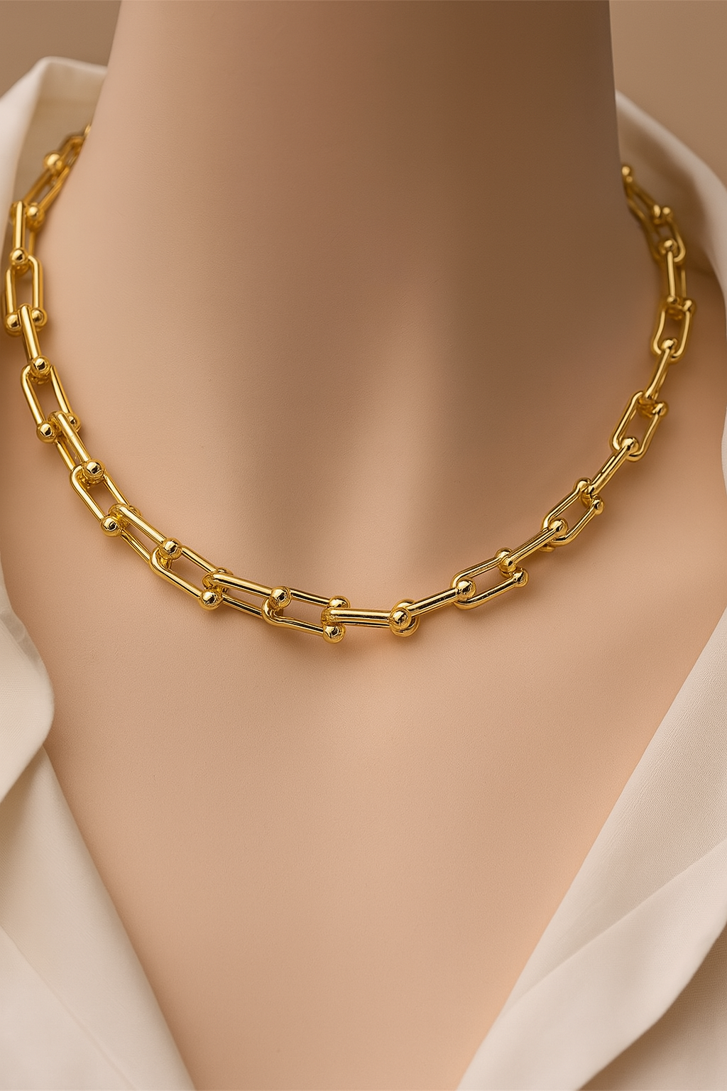 Geometric Gold Link Necklace – Modern Chain Design